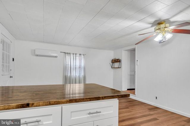 29 SCHOOL LN, Springfield, PA 19064