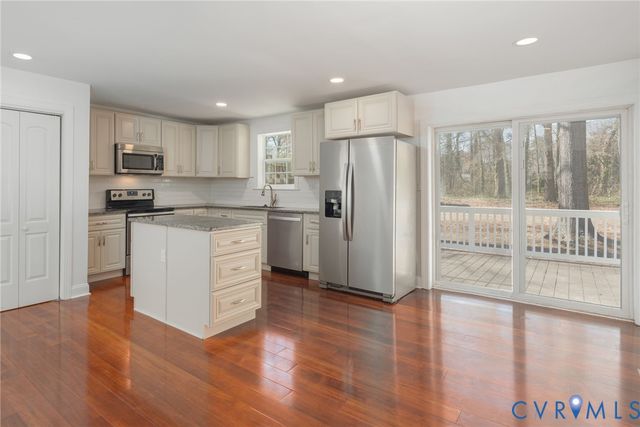 8406 Ackley Ave, Henrico, VA 23228