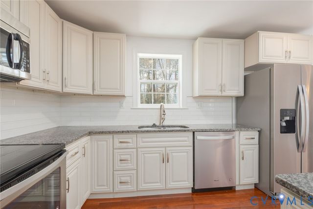 8406 Ackley Ave, Henrico, VA 23228