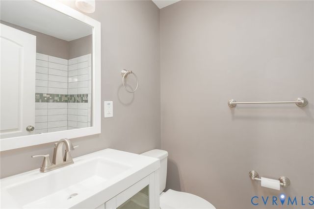 8406 Ackley Ave, Henrico, VA 23228