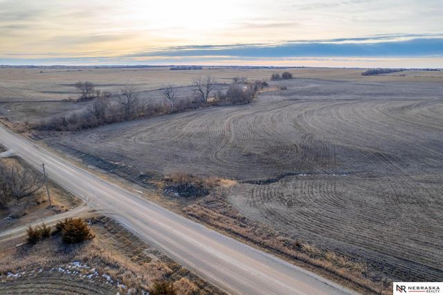 2255 W Pella Road, Hallam, NE 68368