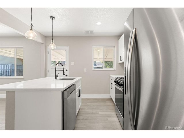 1269 Revere St, Aurora, CO 80011