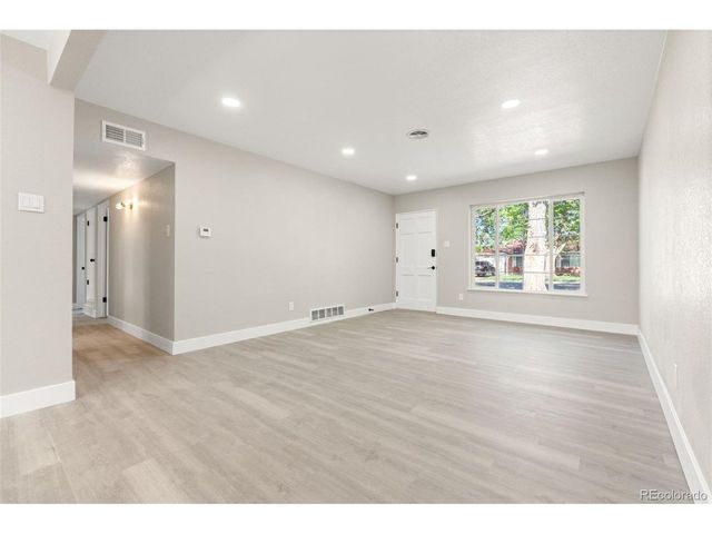 1269 Revere St, Aurora, CO 80011