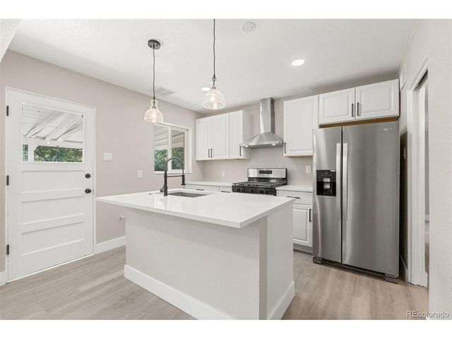 1269 Revere St, Aurora, CO 80011