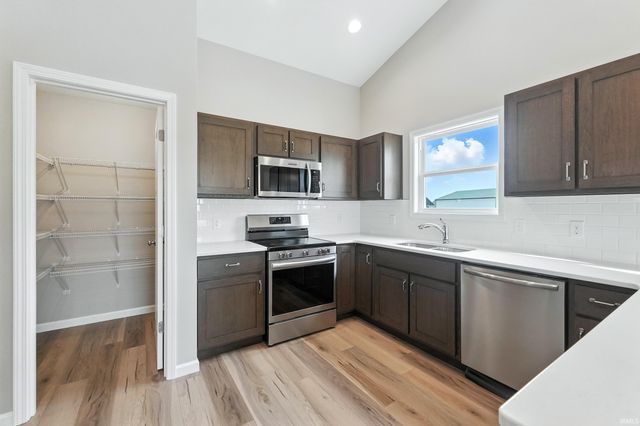 5091 Sickle Cove, Fort Wayne, IN 46818