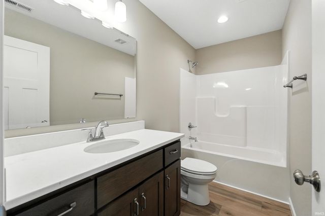 5091 Sickle Cove, Fort Wayne, IN 46818