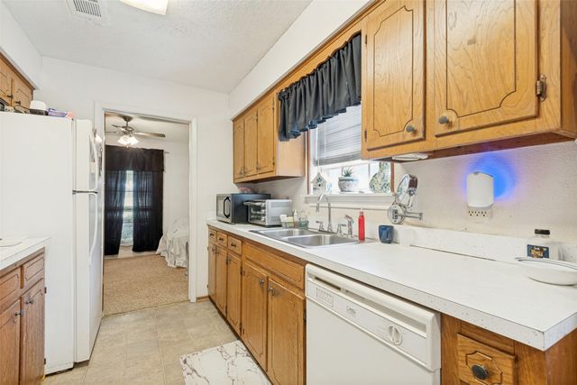 6700 Sayle Street, Greenville, TX 75402