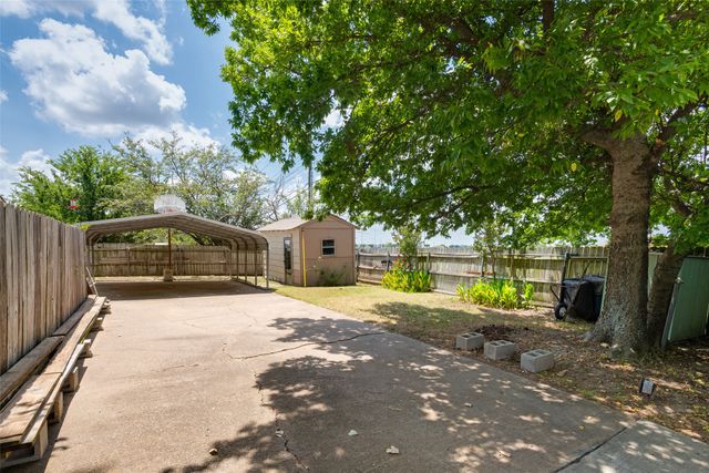 6700 Sayle Street, Greenville, TX 75402