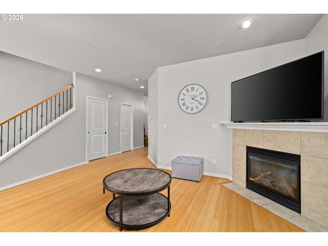 17474 Se RESERVE Loop, Milwaukie, OR 97267