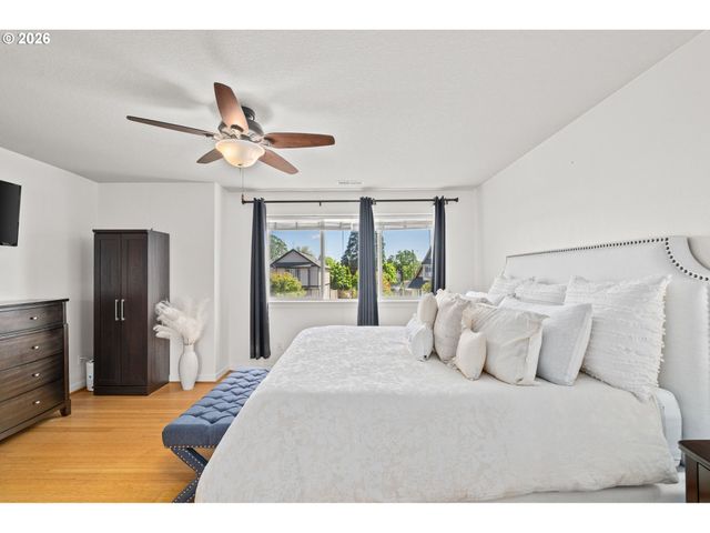17474 Se RESERVE Loop, Milwaukie, OR 97267