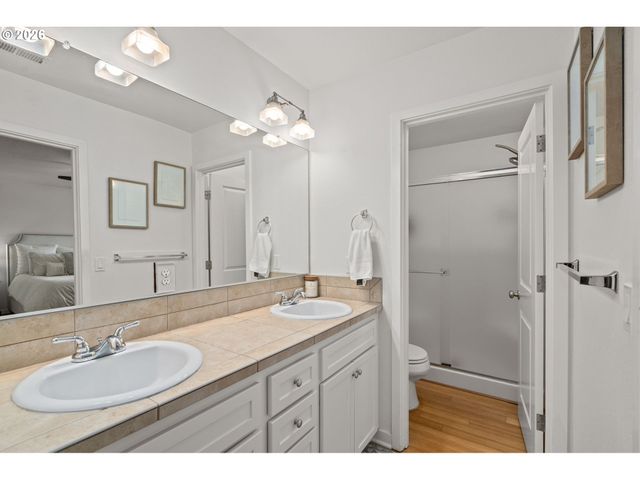 17474 Se RESERVE Loop, Milwaukie, OR 97267