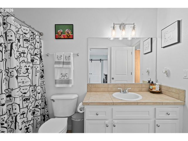 17474 Se RESERVE Loop, Milwaukie, OR 97267