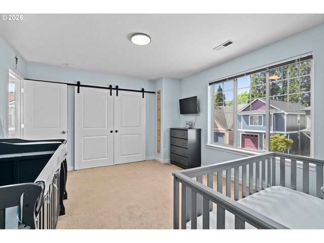 17474 Se RESERVE Loop, Milwaukie, OR 97267