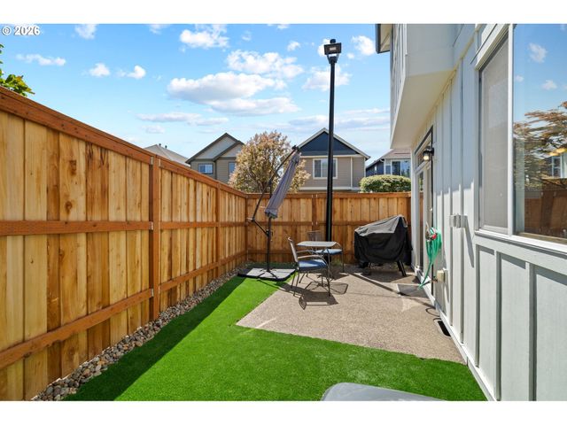 17474 Se RESERVE Loop, Milwaukie, OR 97267