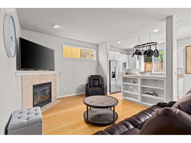 17474 Se RESERVE Loop, Milwaukie, OR 97267