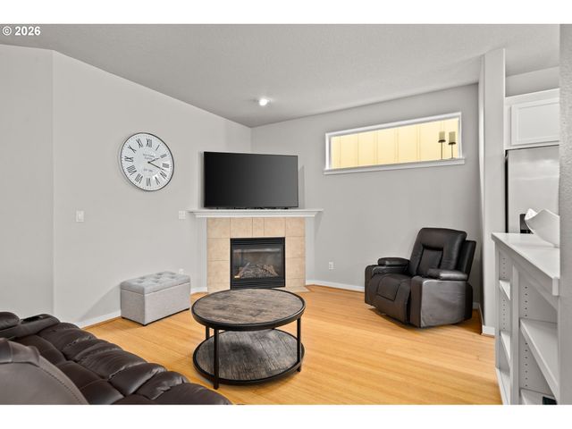 17474 Se RESERVE Loop, Milwaukie, OR 97267