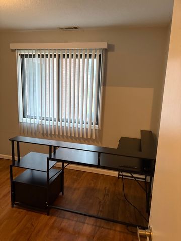 1710 Willow View Road 3, Urbana, IL 61802