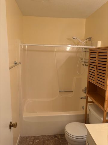 1710 Willow View Road 3, Urbana, IL 61802