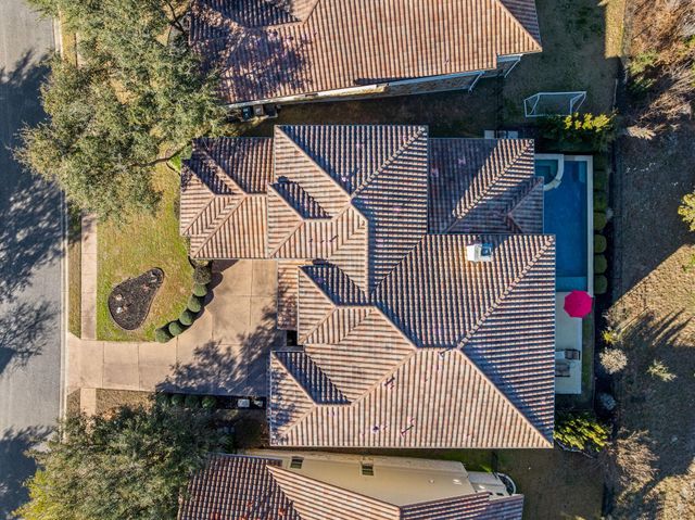 521 Horseback HOLW, Austin, TX 78732