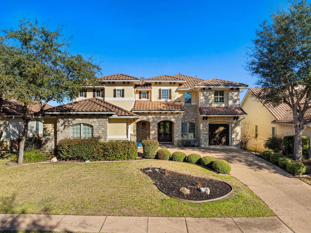 521 Horseback HOLW, Austin, TX 78732