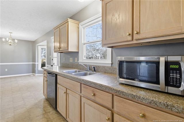 5204 Ballentine Street, Hope Mills, NC 28348