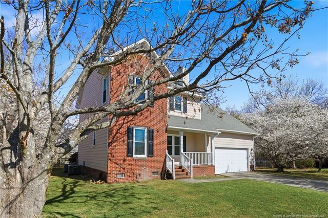 5204 Ballentine Street, Hope Mills, NC 28348