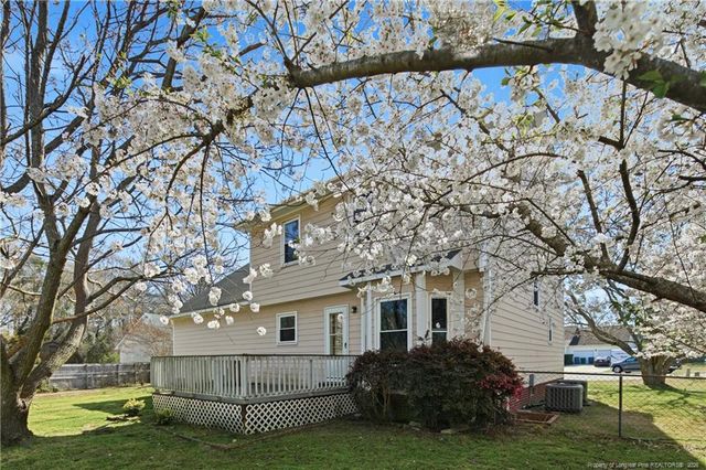 5204 Ballentine Street, Hope Mills, NC 28348