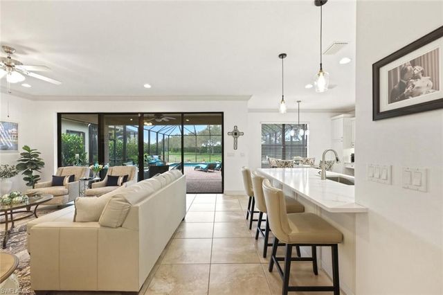 3306 Baltic DR, Naples, FL 34119