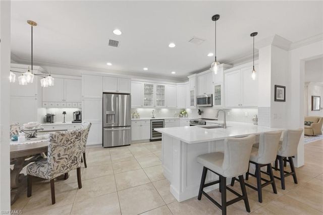 3306 Baltic DR, Naples, FL 34119