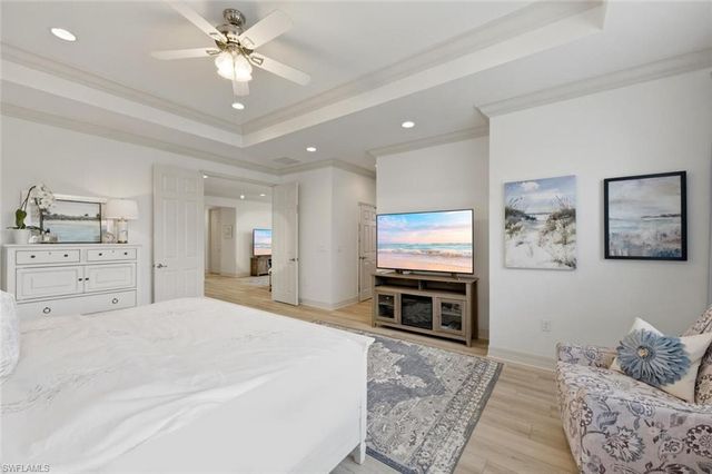 3306 Baltic DR, Naples, FL 34119