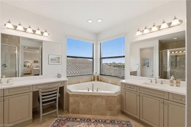 3306 Baltic DR, Naples, FL 34119