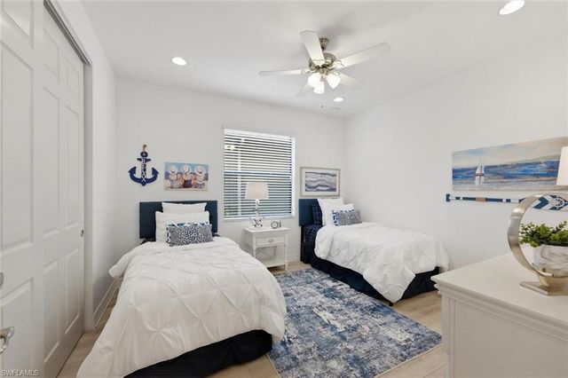 3306 Baltic DR, Naples, FL 34119