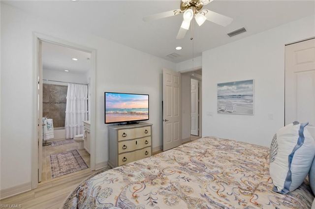 3306 Baltic DR, Naples, FL 34119