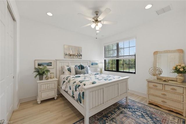 3306 Baltic DR, Naples, FL 34119