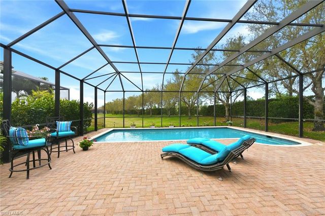 3306 Baltic DR, Naples, FL 34119