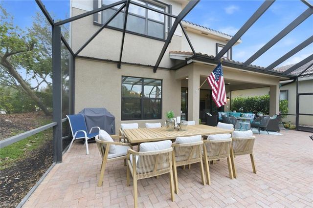 3306 Baltic DR, Naples, FL 34119