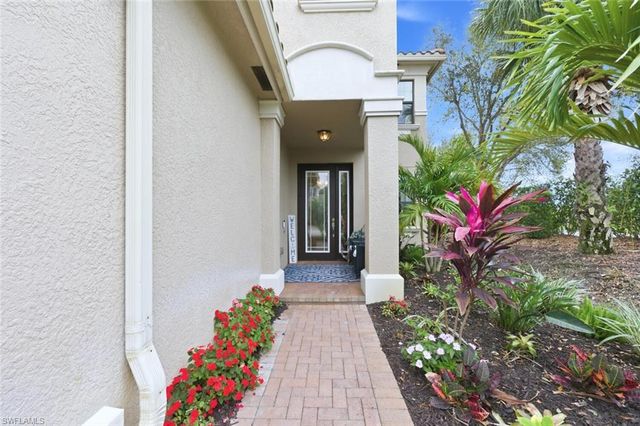 3306 Baltic DR, Naples, FL 34119