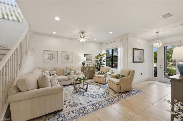 3306 Baltic DR, Naples, FL 34119