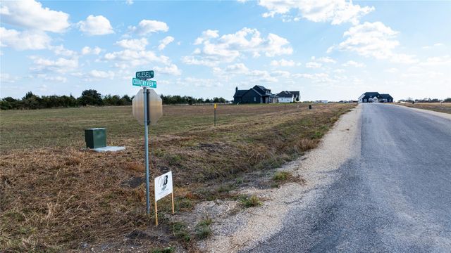 108 Country View Lane, Schulenburg, TX 78956
