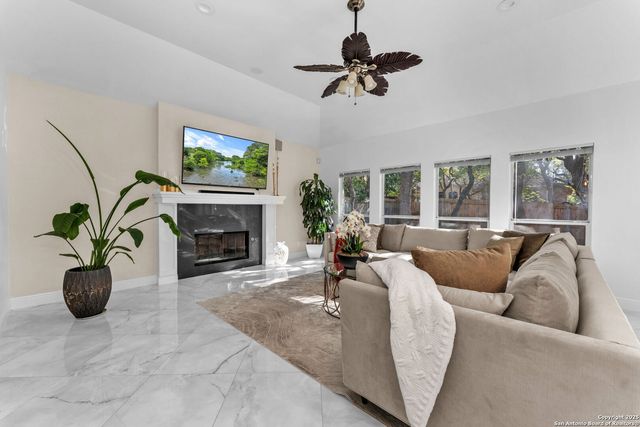 18210 Crystal Ridge Dr, San Antonio, TX 78259