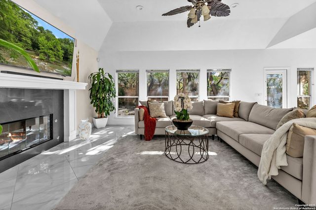 18210 Crystal Ridge Dr, San Antonio, TX 78259