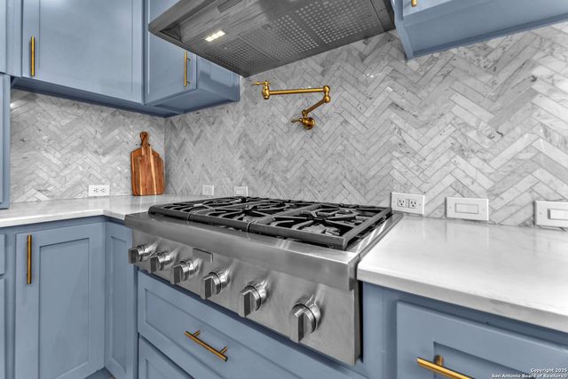 18210 Crystal Ridge Dr, San Antonio, TX 78259