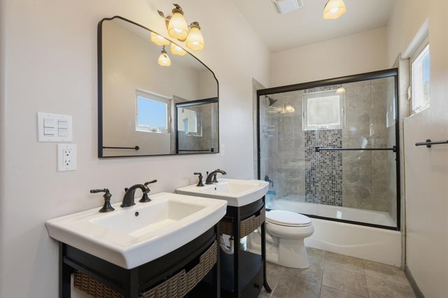 5 Cienega Canyon Road, Placitas, NM 87043
