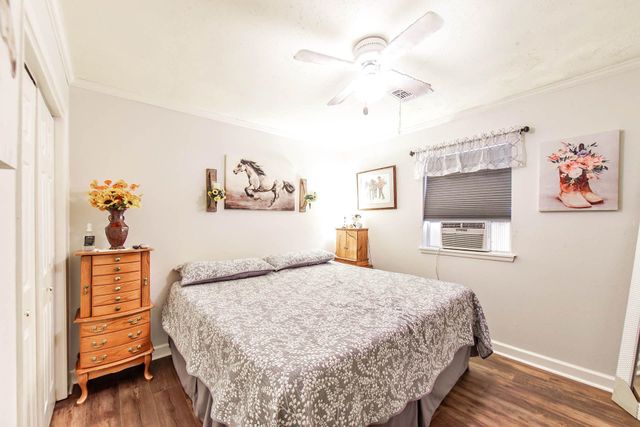 511 Holiday Dr, Houma, LA 70364