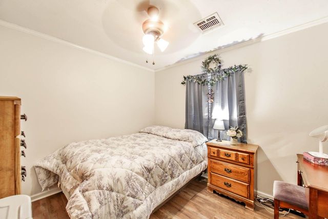 511 Holiday Dr, Houma, LA 70364