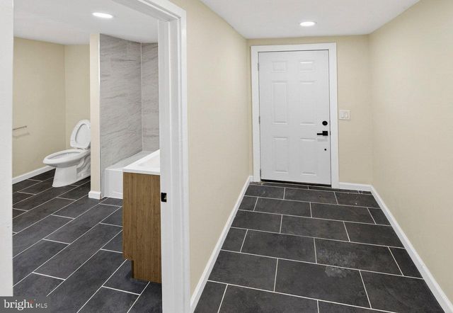 6 OLIVE ST, Salem, NJ 08079