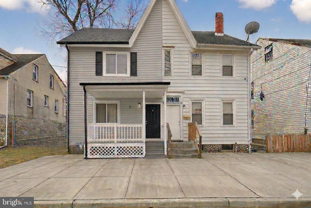 6 OLIVE ST, Salem, NJ 08079