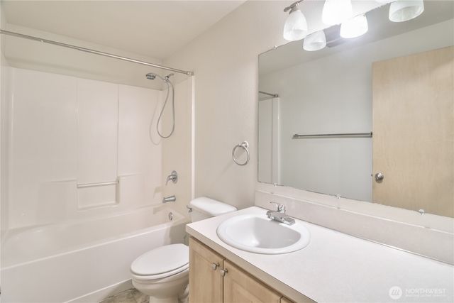 22323 Glenview Court SE, Yelm, WA 98597