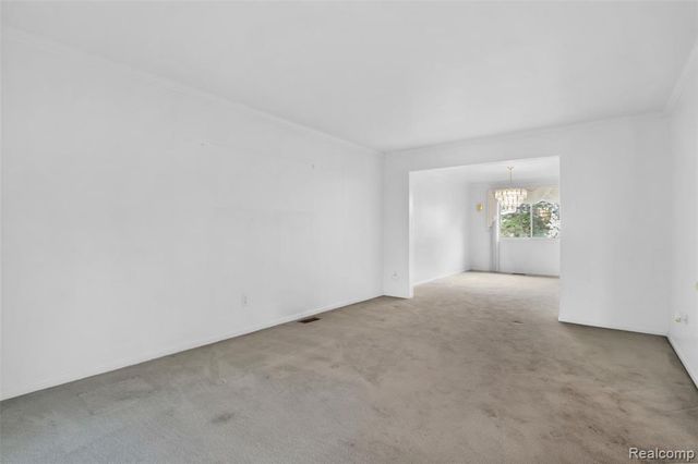 3041 Courtfield Drive, Rochester Hills, MI 48309