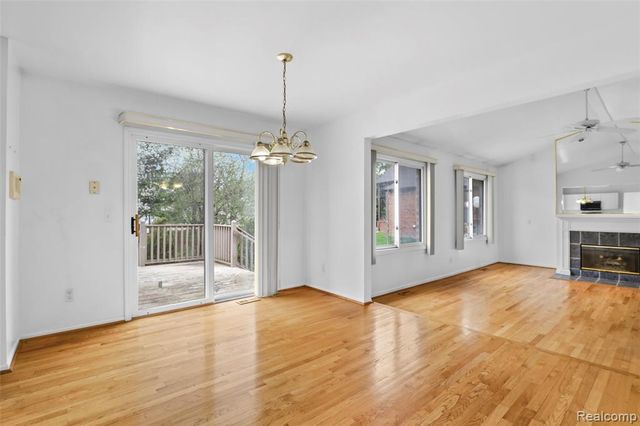 3041 Courtfield Drive, Rochester Hills, MI 48309